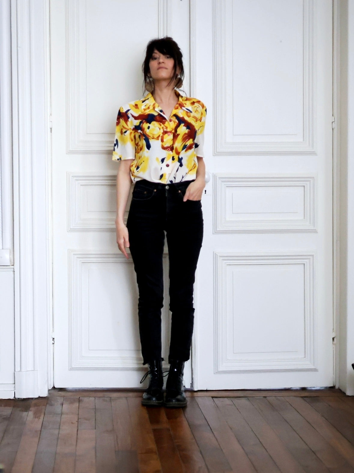 chemisier vintage Louis Féraud, blouse Louis Féraud vintage, mode vintage années 1980, chemisier floral vintage, imprimé artistique, style arty chic, pièce vintage de créateur, Pau wu pauwu 