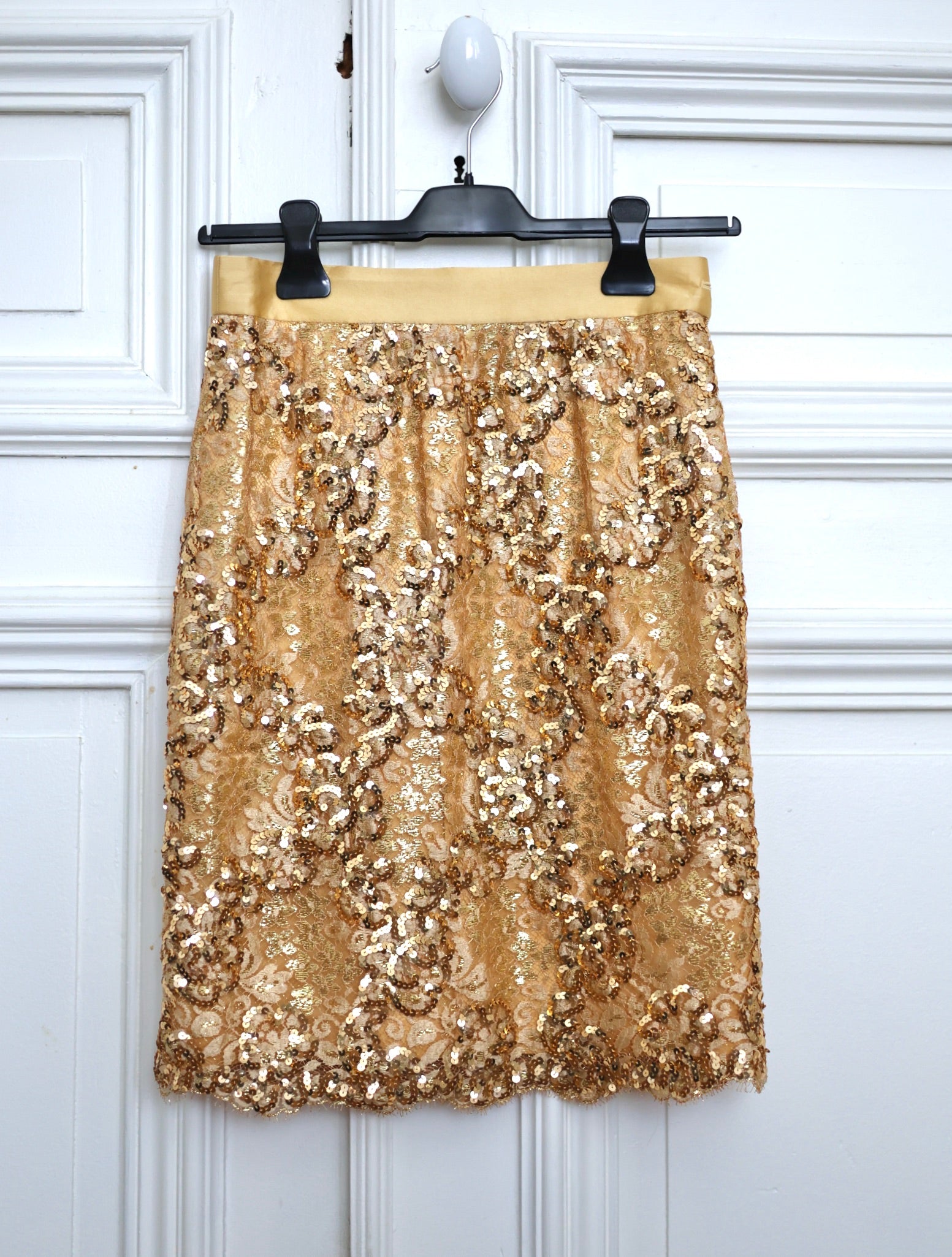 Jupe Escada vintage Margaretha Ley à sequins dorés, dentelle et soie