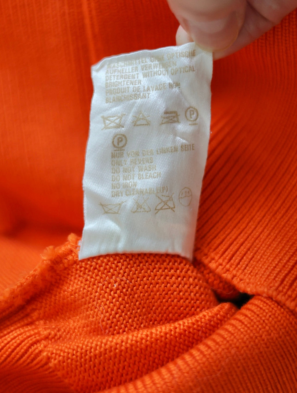 Pull Escada by Margaretha Ley panthère et tortues à sequins