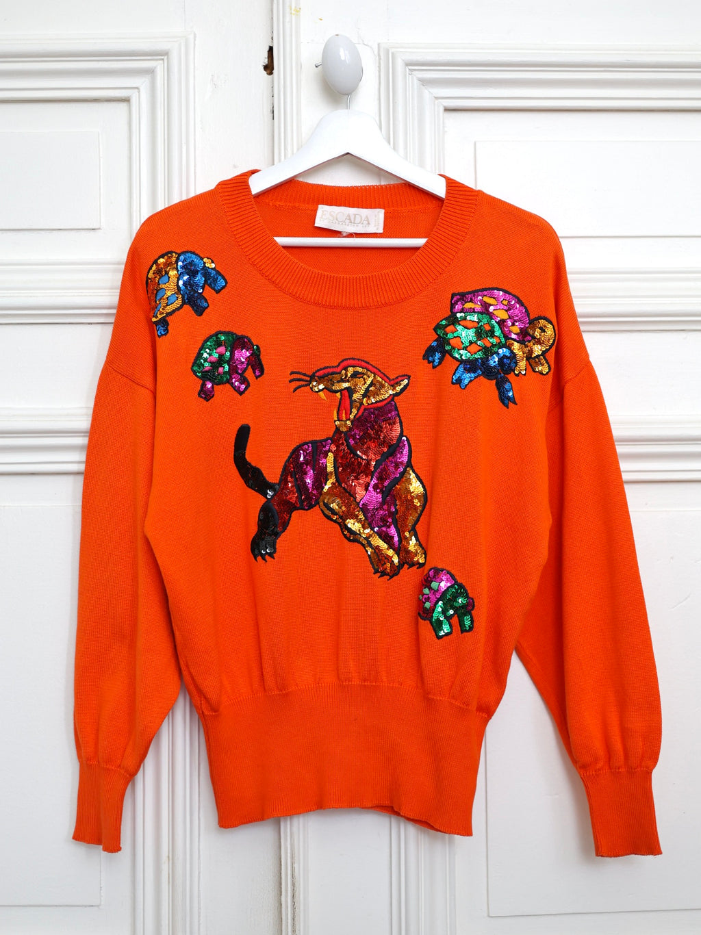 Pull Escada by Margaretha Ley panthère et tortues à sequins