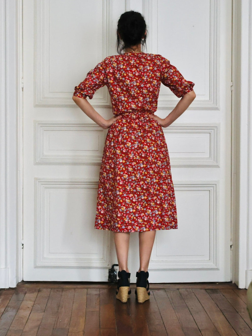 Robe Guy Laroche en coton fleuri rouge brique 70s