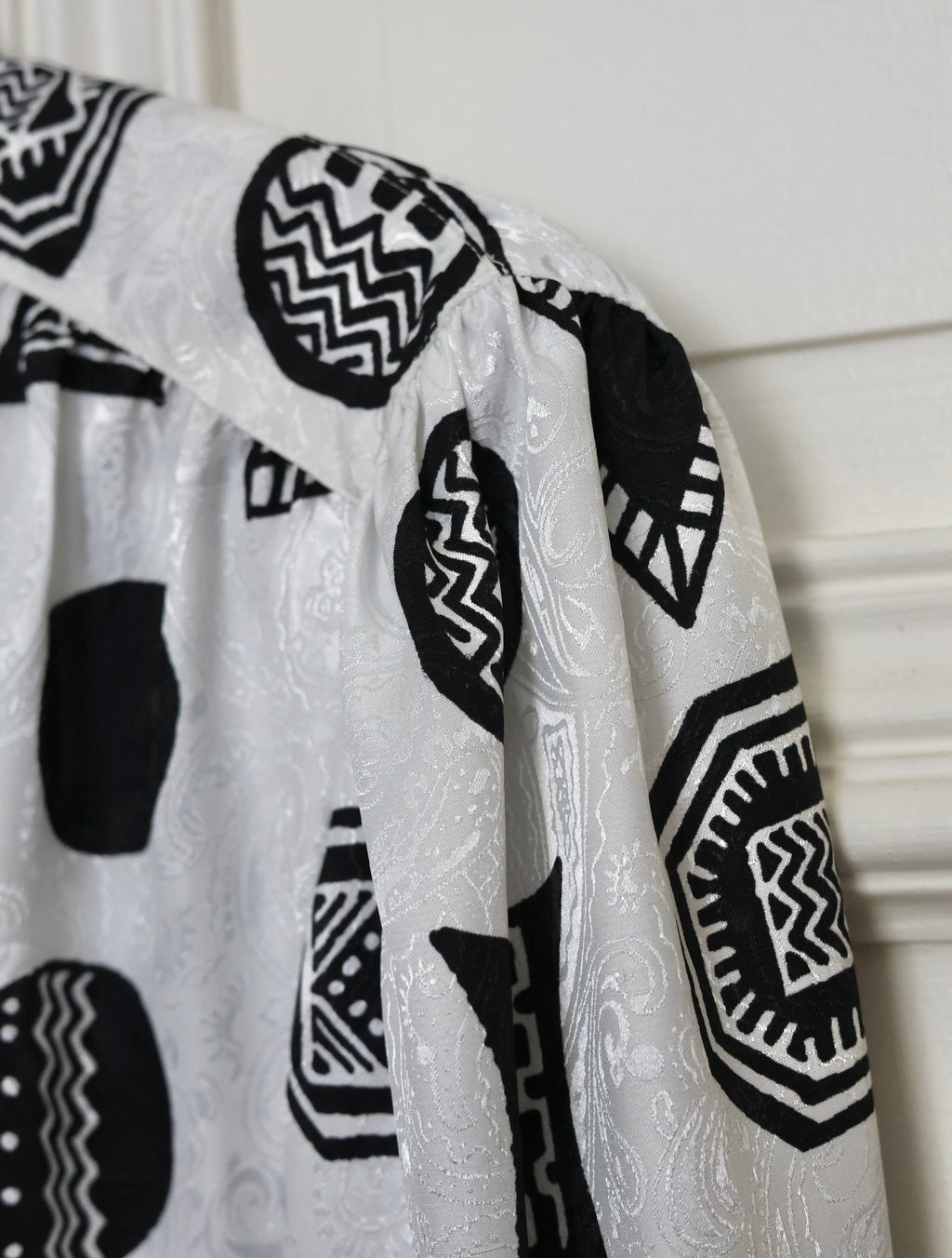 Chemisier Louis Féraud Vintage – Jacquard graphique noir & blanc