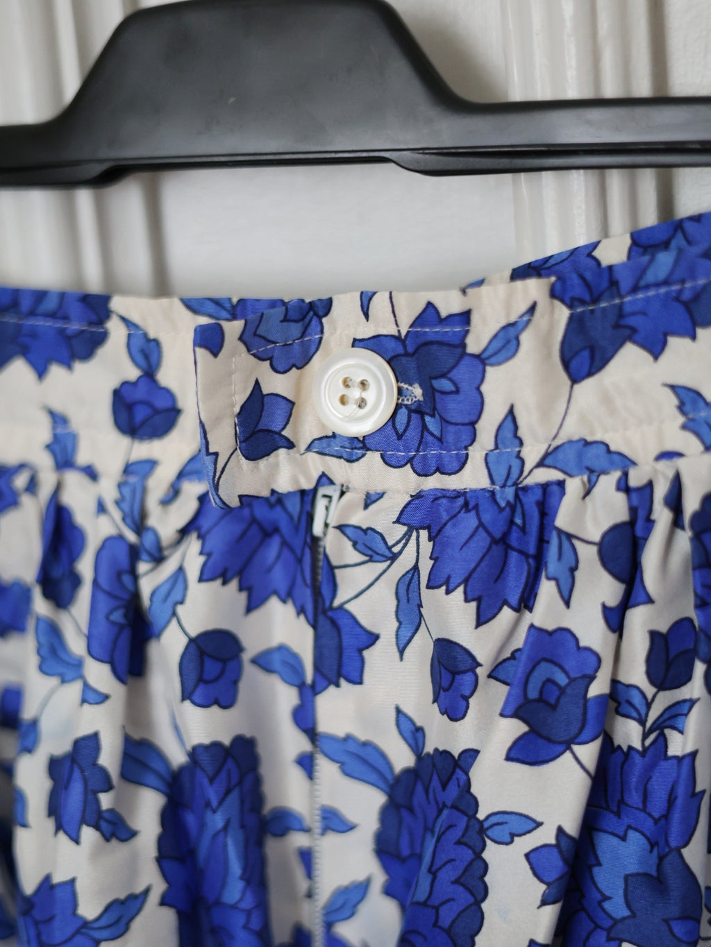 1980s Lanvin silk floral midi skirt jupe fleurs soie French parisian vintage blog mode PauWu Pau Wu