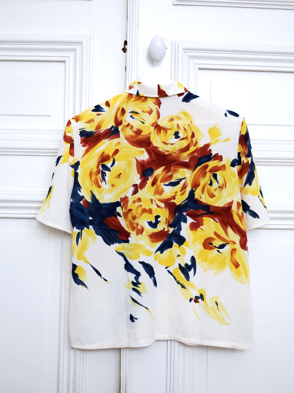 chemisier vintage Louis Féraud, blouse Louis Féraud vintage, mode vintage années 1980, chemisier floral vintage, imprimé artistique, style arty chic, pièce vintage de créateur, Pau wu pauwu 