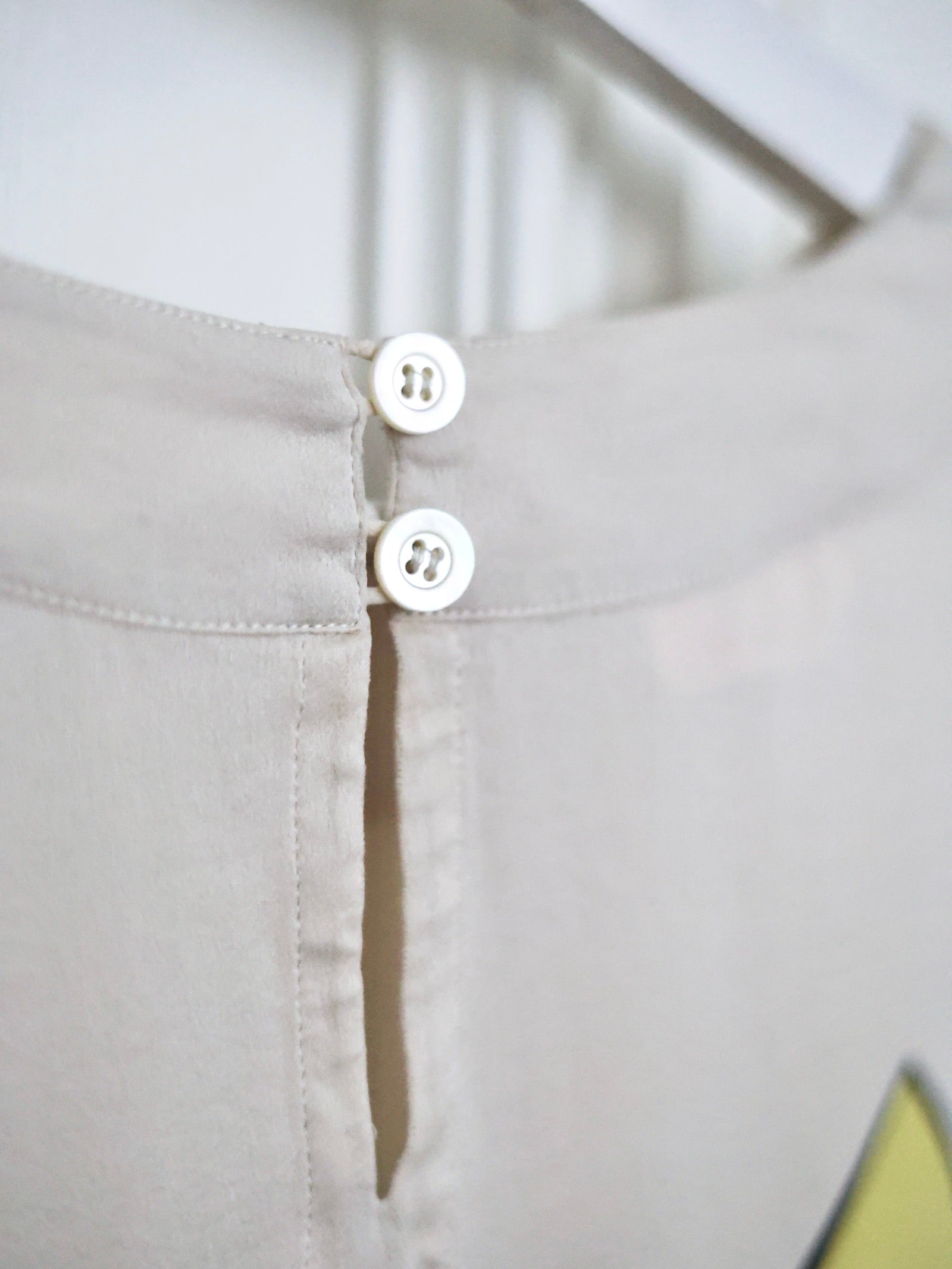 Blouse en soie motif zigzag Escada